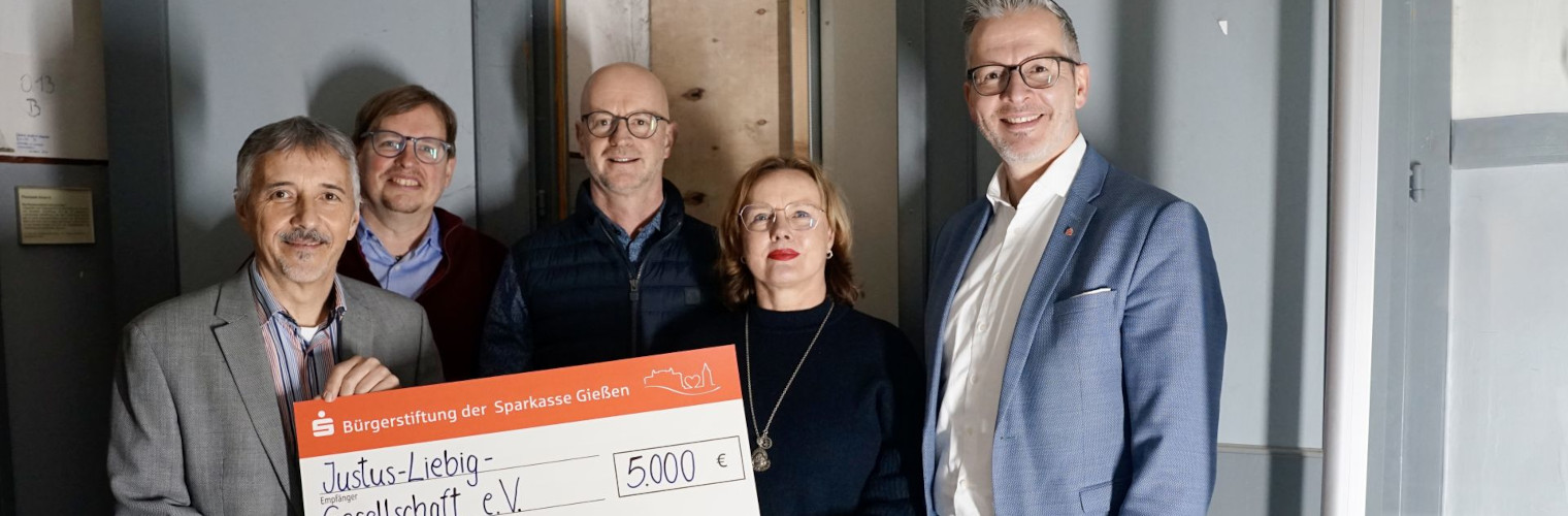 Bürgerstiftung SK Gießen unterstützt Wiederaufbau im Liebig-Museum